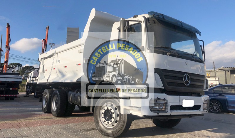 MERCEDES BENZ MB2831 2011